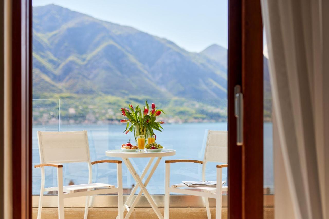 Apartment Noa With Sea View Kotor Exterior foto